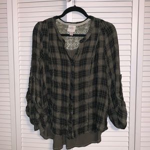 Plaid Button down blouse